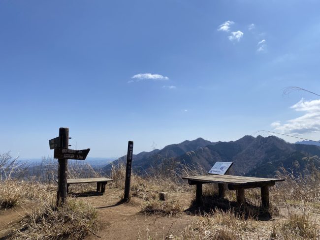 〈レディース登山〉丹沢・権現平～南山