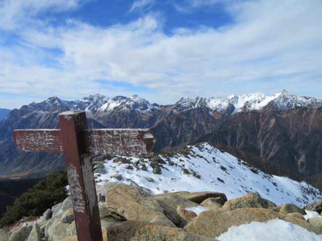 残雪で登る100名山「常念岳」