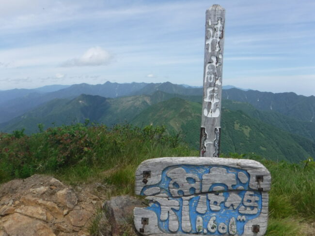 日高山脈・神威岳ピストン登頂