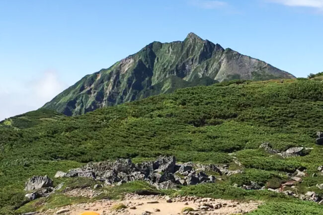 鋭鋒ニペソツ山と石狩岳